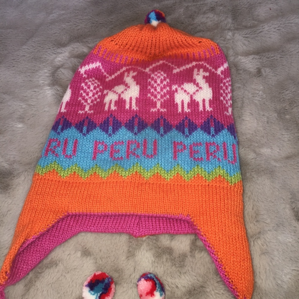 NWOT Peruvian Chullo Ski Hat Reversible